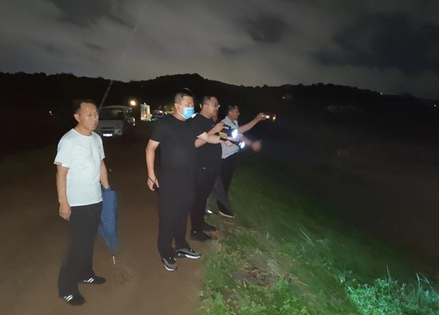 防汛物資|應急救災裝備|消防滅火裝備|水域救援裝備|消防救援裝備|多年應急裝備經(jīng)驗打造行業(yè)品牌！