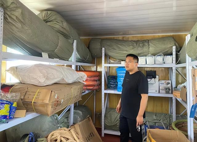 防汛物資|應急救災裝備|消防滅火裝備|水域救援裝備|消防救援裝備|多年應急裝備經(jīng)驗打造行業(yè)品牌！