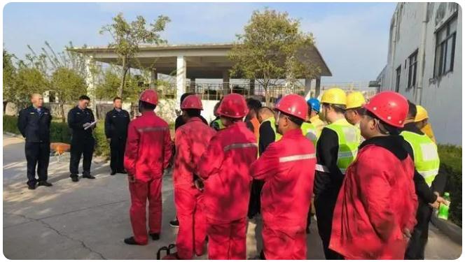 以“演”促战！确山县城管局开展地下有限空间作业应急演练